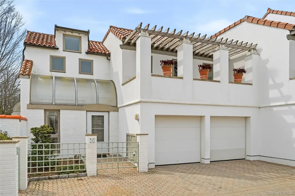 13 Kassel Court Mamaroneck NY 10543