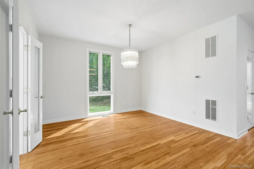 13 Kassel Court Mamaroneck NY 10543