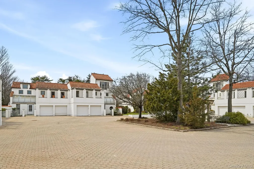 13 Kassel Court Mamaroneck NY 10543
