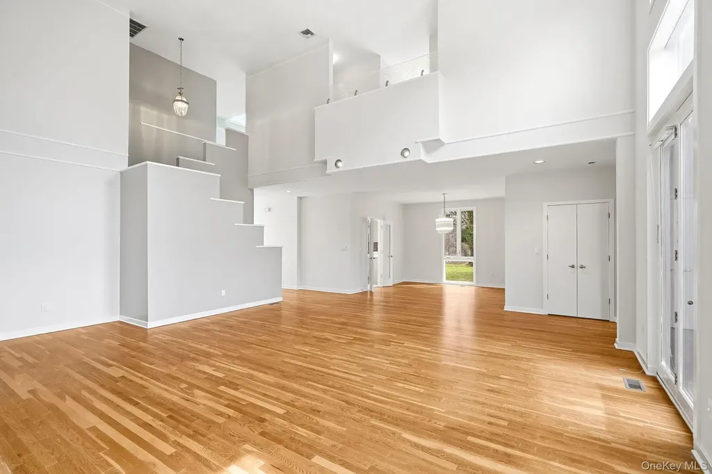 13 Kassel Court Mamaroneck NY 10543