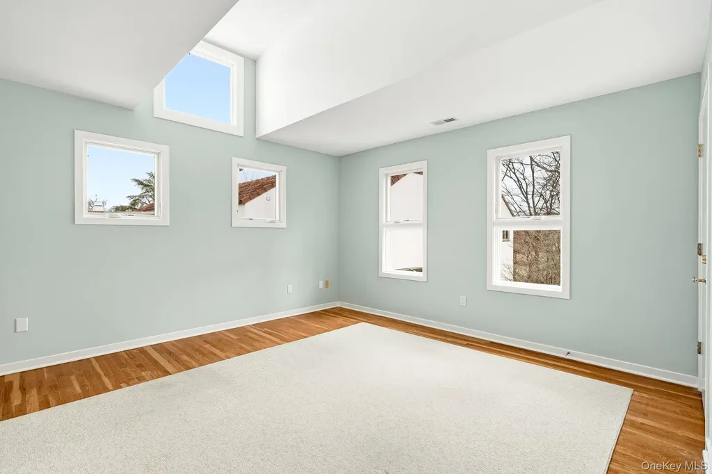 13 Kassel Court Mamaroneck NY 10543