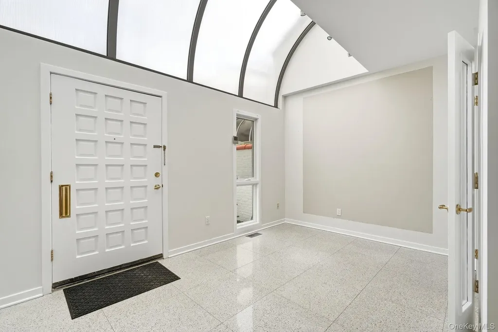 13 Kassel Court Mamaroneck NY 10543