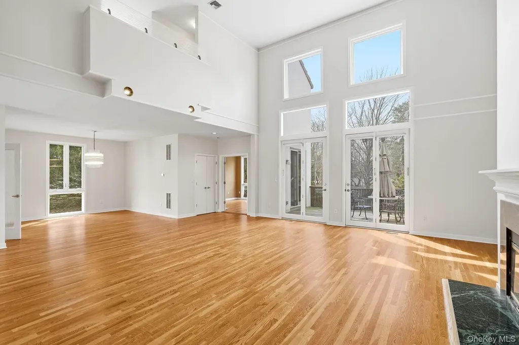 13 Kassel Court Mamaroneck NY 10543