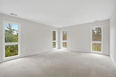 13 Kassel Court Mamaroneck NY 10543