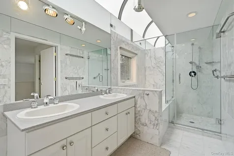 13 Kassel Court Mamaroneck NY 10543