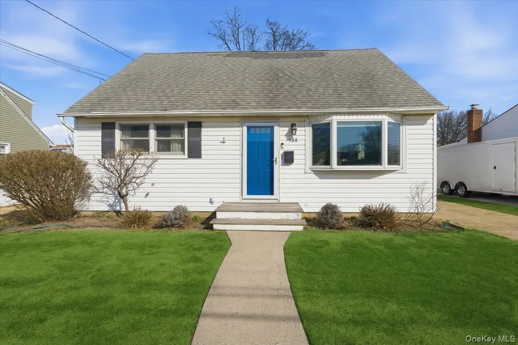 308 Moore Avenue Oceanside NY 11572