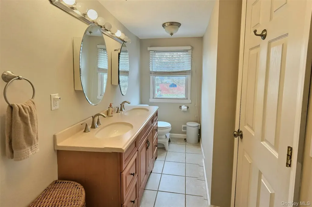 6 Honey Lane Wappingers Falls NY 12590