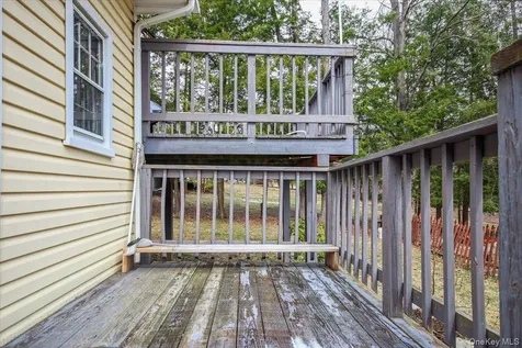 322 Lakeview Street Mahopac NY 10541