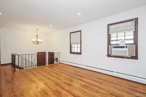 322 Lakeview Street Mahopac NY 10541