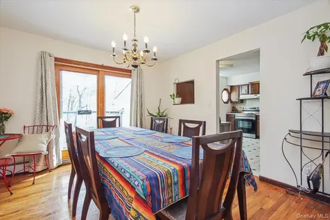 322 Lakeview Street Mahopac NY 10541