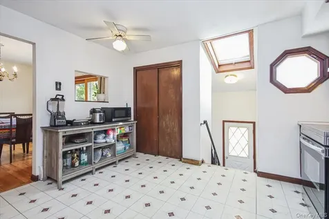 322 Lakeview Street Mahopac NY 10541