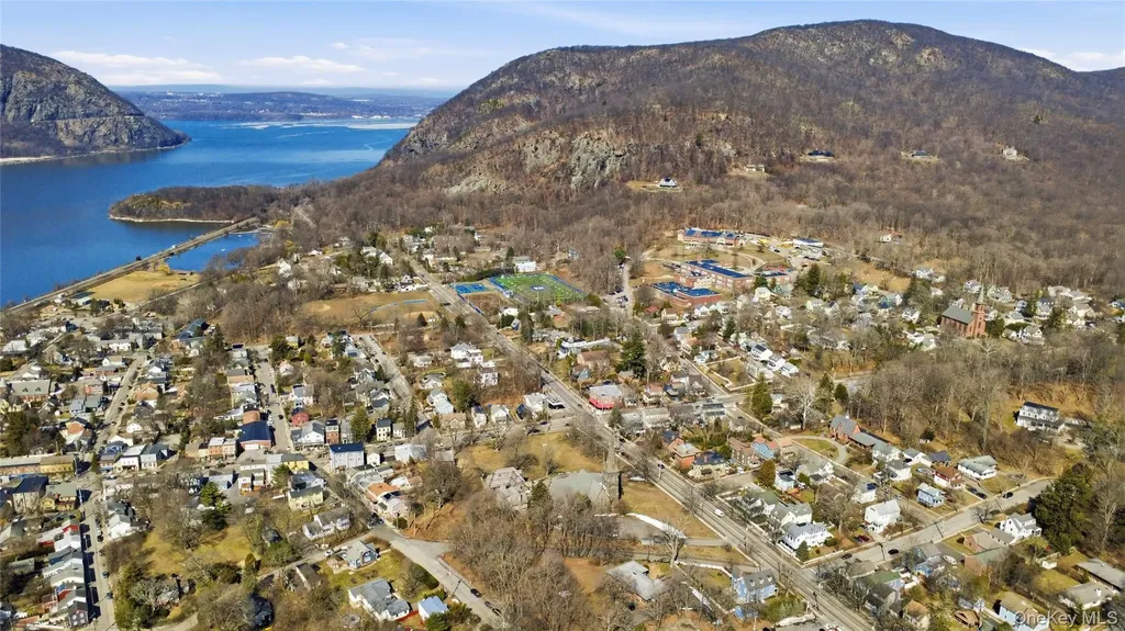 25 Chestnut Street Cold Spring NY 10516