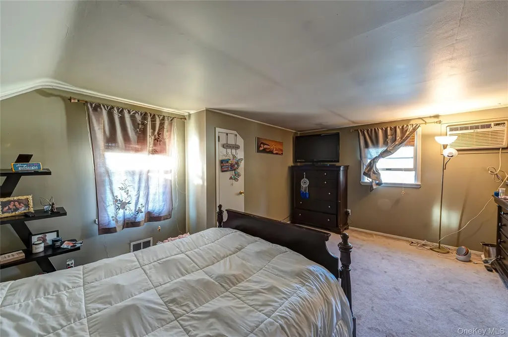 347 Atlantic Avenue Bay Shore NY 11706