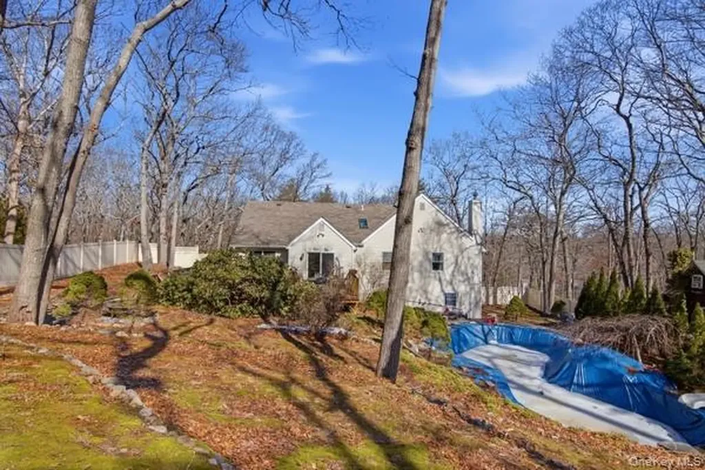 247 Dogwood Drive Wading River NY 11792