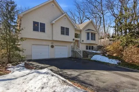 247 Dogwood Drive Wading River NY 11792