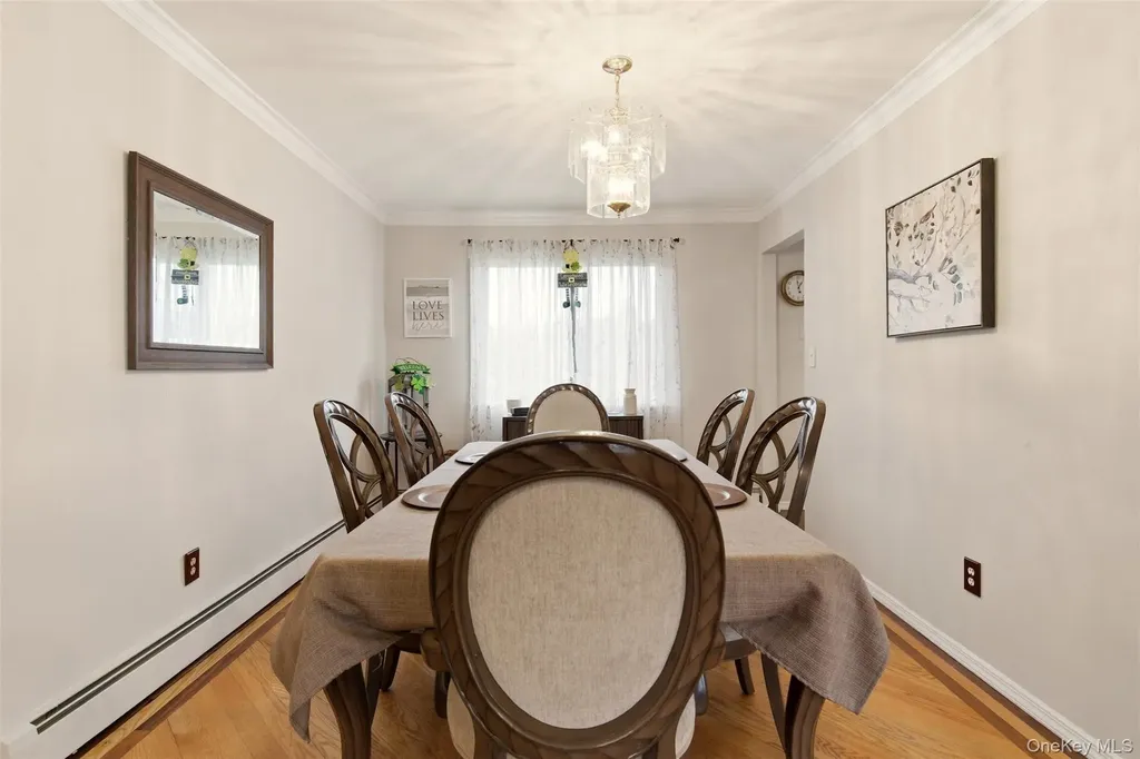 17 Westminster Lane West Islip NY 11795
