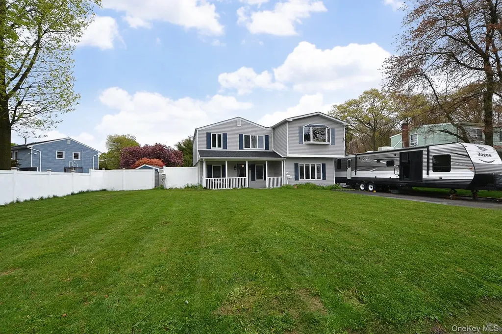 111 Fuller Avenue Islip NY 11751