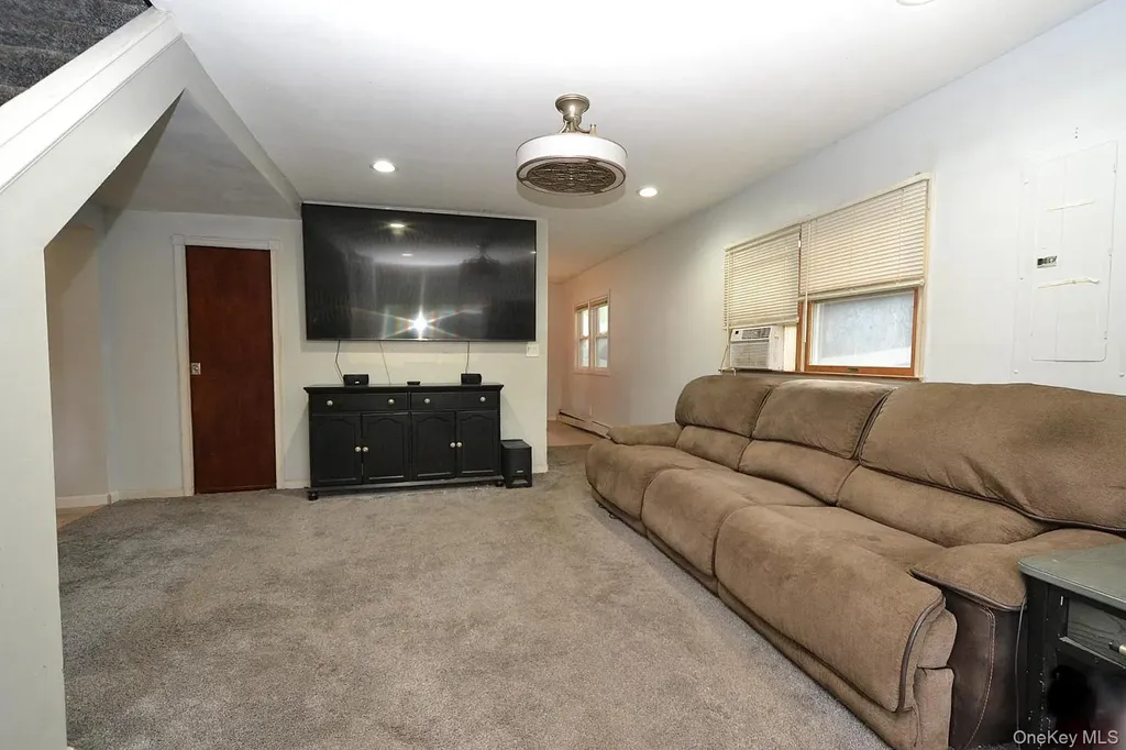 111 Fuller Avenue Islip NY 11751