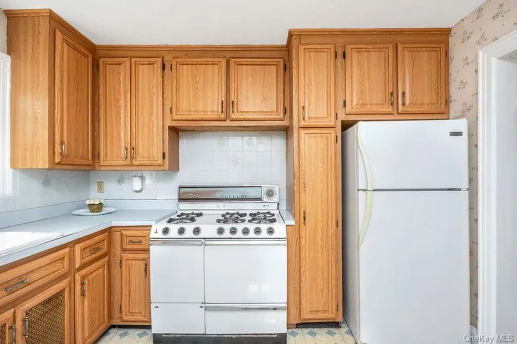 16 Margaret Boulevard Merrick NY 11566