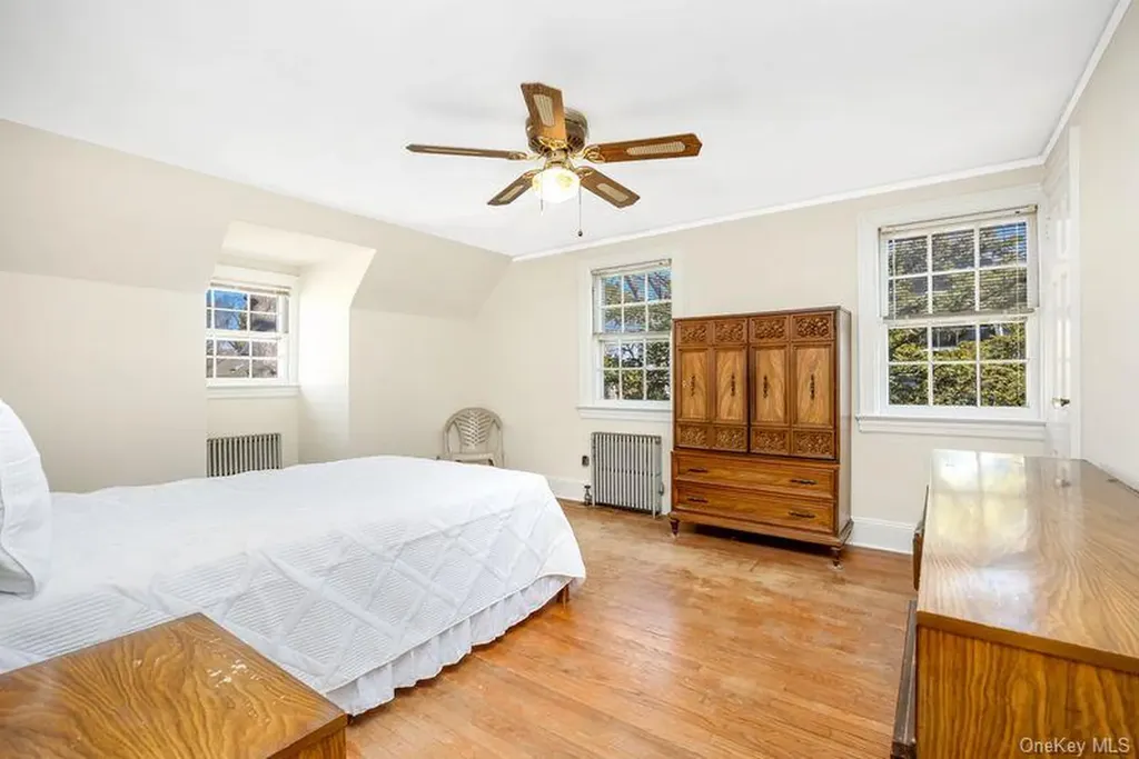 16 Margaret Boulevard Merrick NY 11566