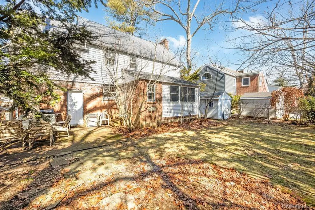 16 Margaret Boulevard Merrick NY 11566