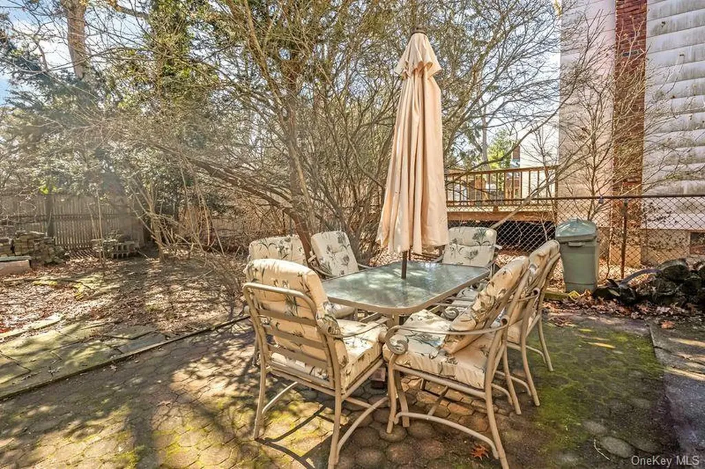 16 Margaret Boulevard Merrick NY 11566