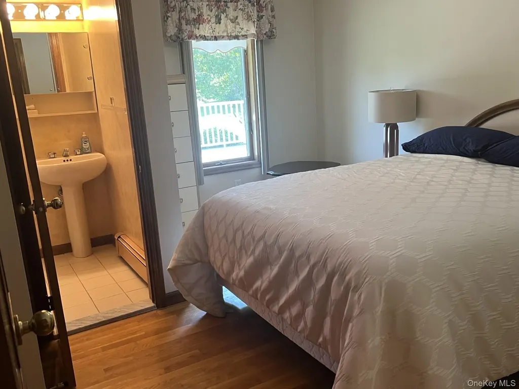 215 Leon Road Southold NY 11971