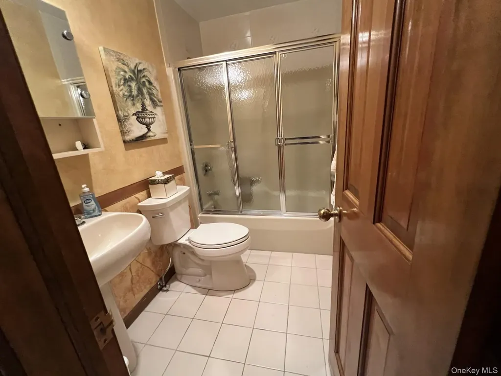 215 Leon Road Southold NY 11971