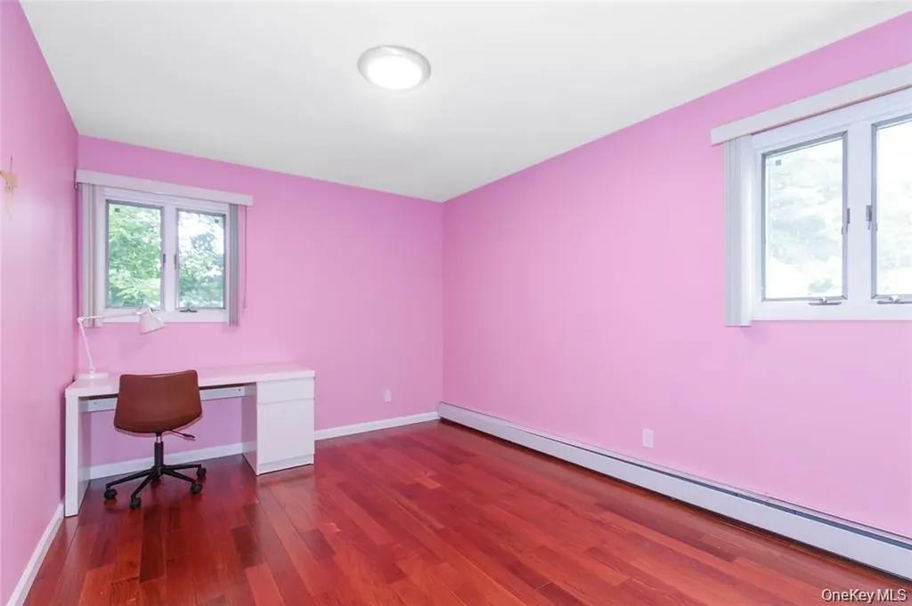 43 Elm Street Great Neck NY 11021