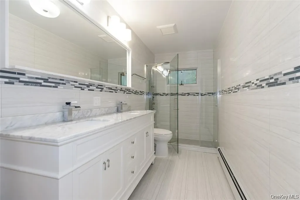 43 Elm Street Great Neck NY 11021
