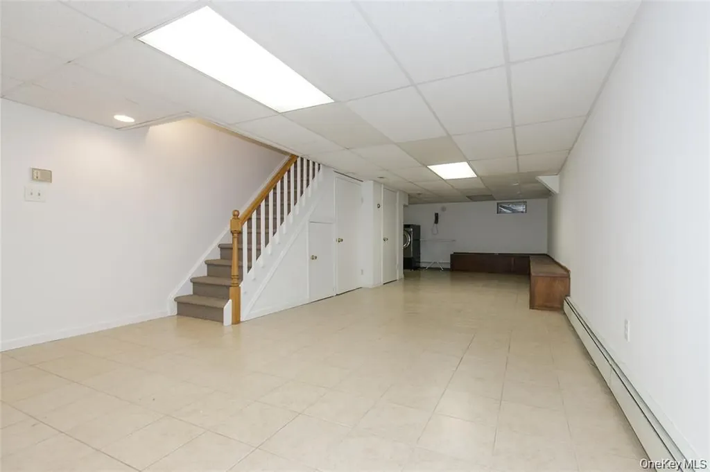 43 Elm Street Great Neck NY 11021