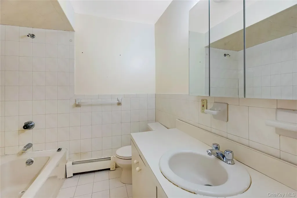 2524 West Street Brooklyn NY 11223