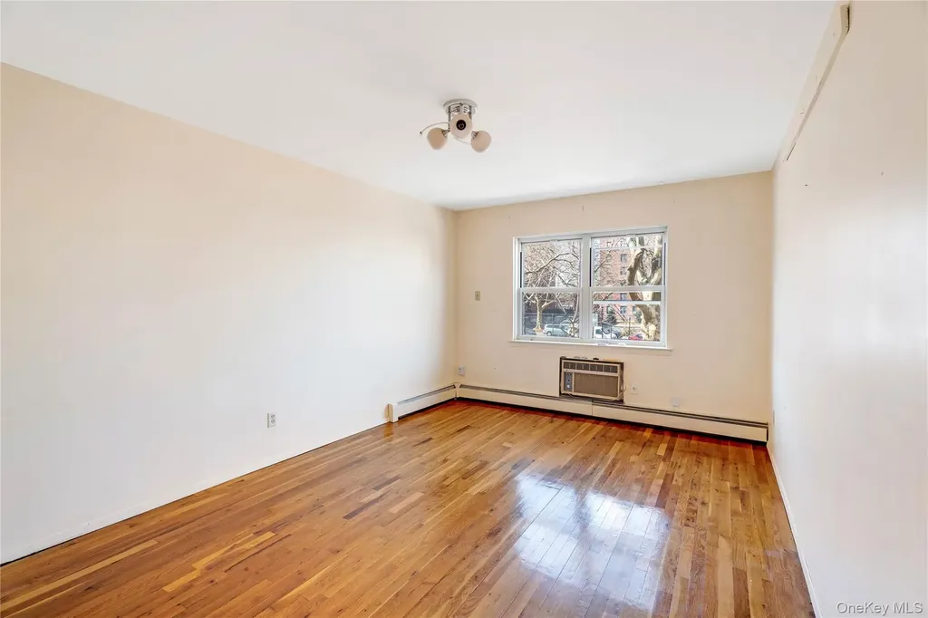 2524 West Street Brooklyn NY 11223