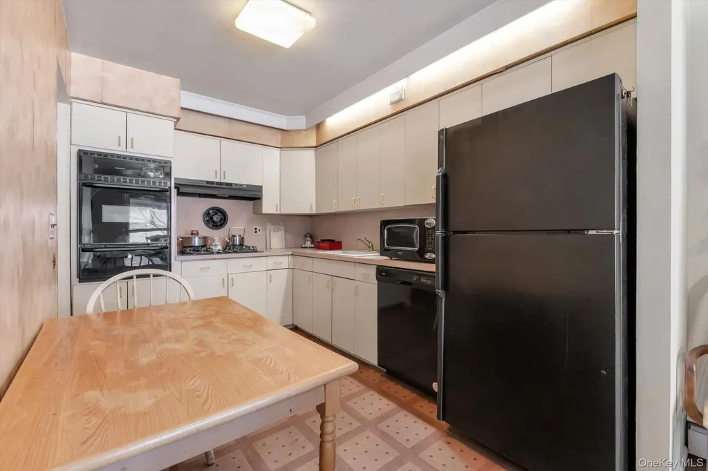 14464 25th Road Flushing NY 11354