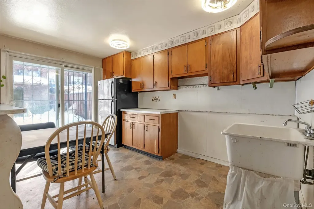 14464 25th Road Flushing NY 11354