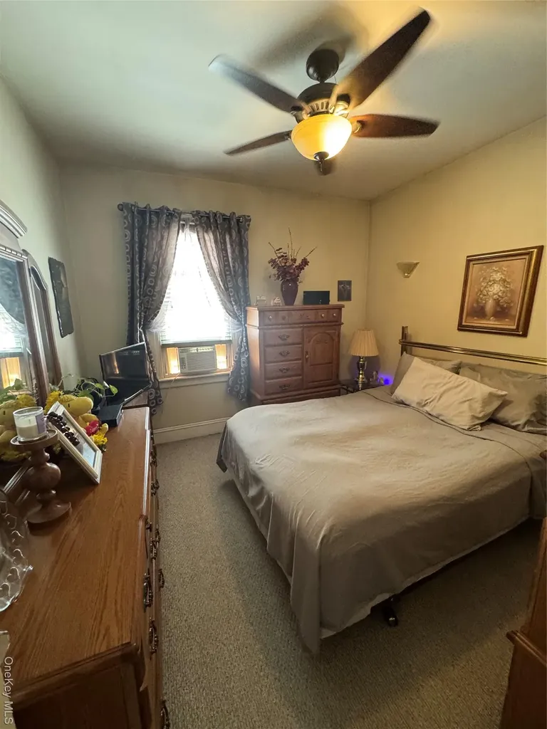 6922 64th Place Ridgewood NY 11385