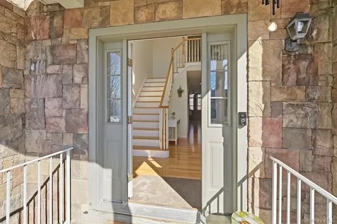 18 Clearwater Court Beacon NY 12508