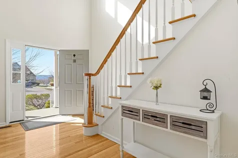 18 Clearwater Court Beacon NY 12508