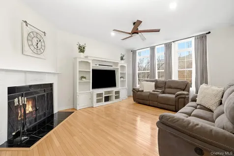 18 Clearwater Court Beacon NY 12508