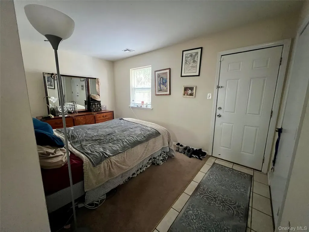 10 Rutland Road Mastic NY 11950