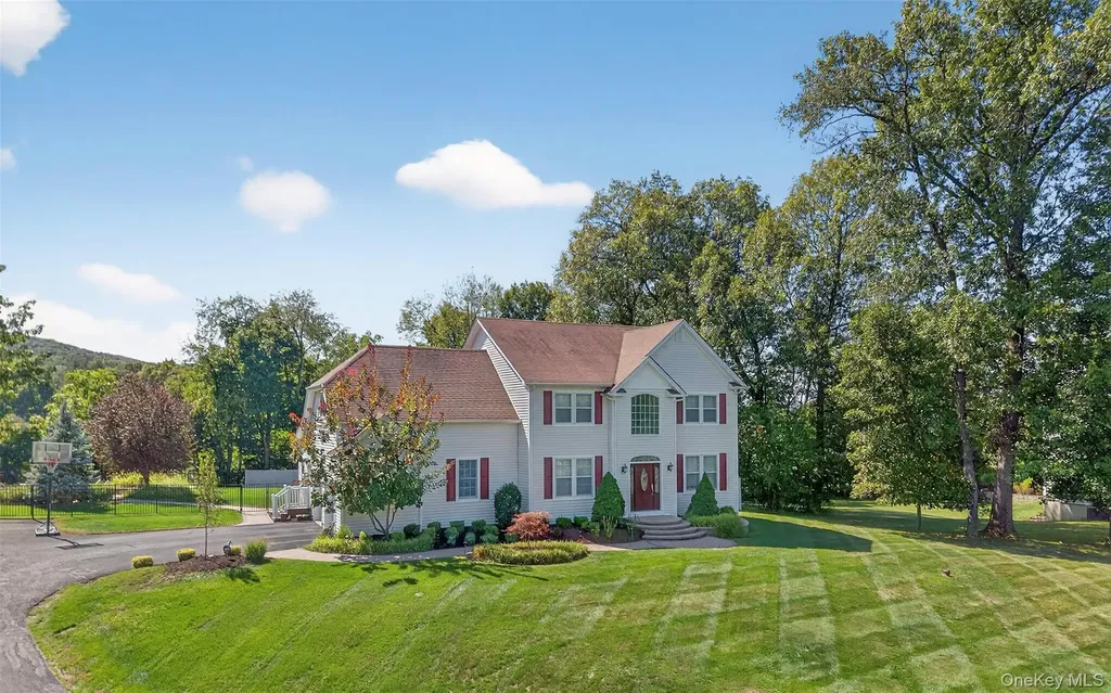 30 Somerset Lane Warwick NY 10990