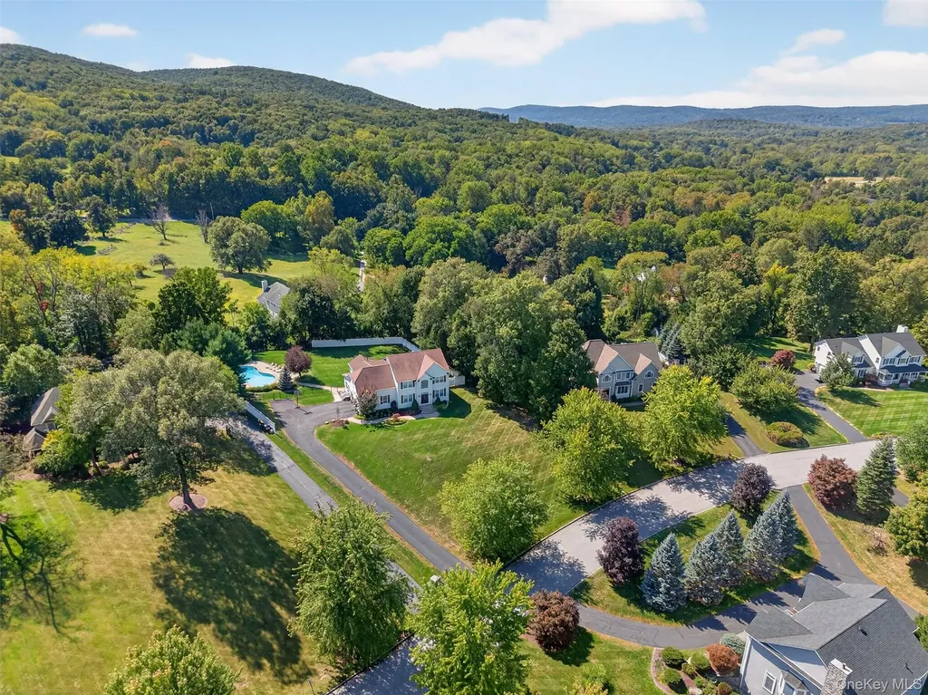 30 Somerset Lane Warwick NY 10990