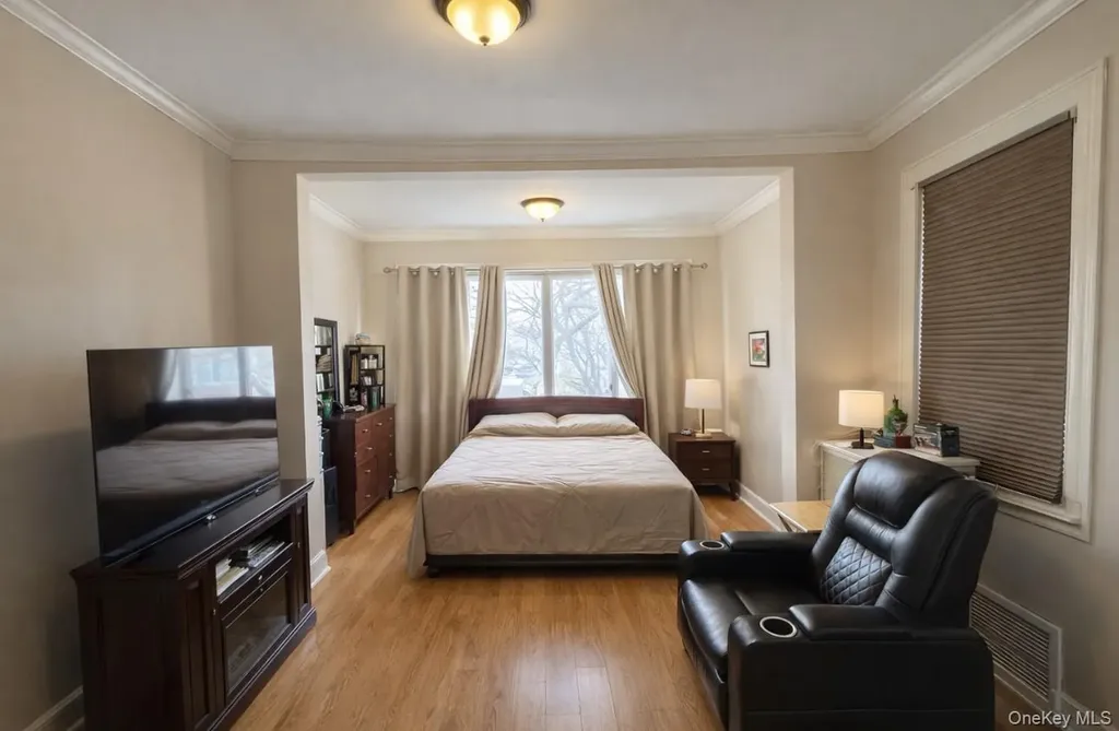 7027 68th Place Glendale NY 11385