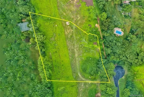 170 Hegemans Lane Old Brookville NY 11545