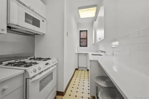 68 E Hartsdale Avenue Hartsdale NY 10530