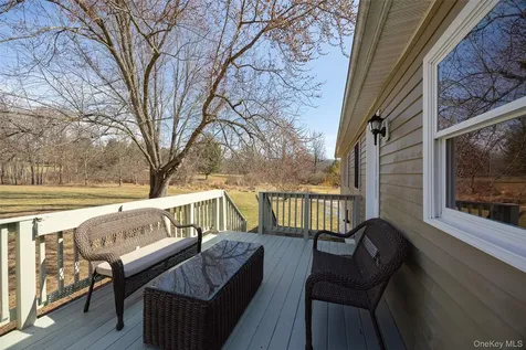 9 Ferrara Drive Rhinebeck NY 12572