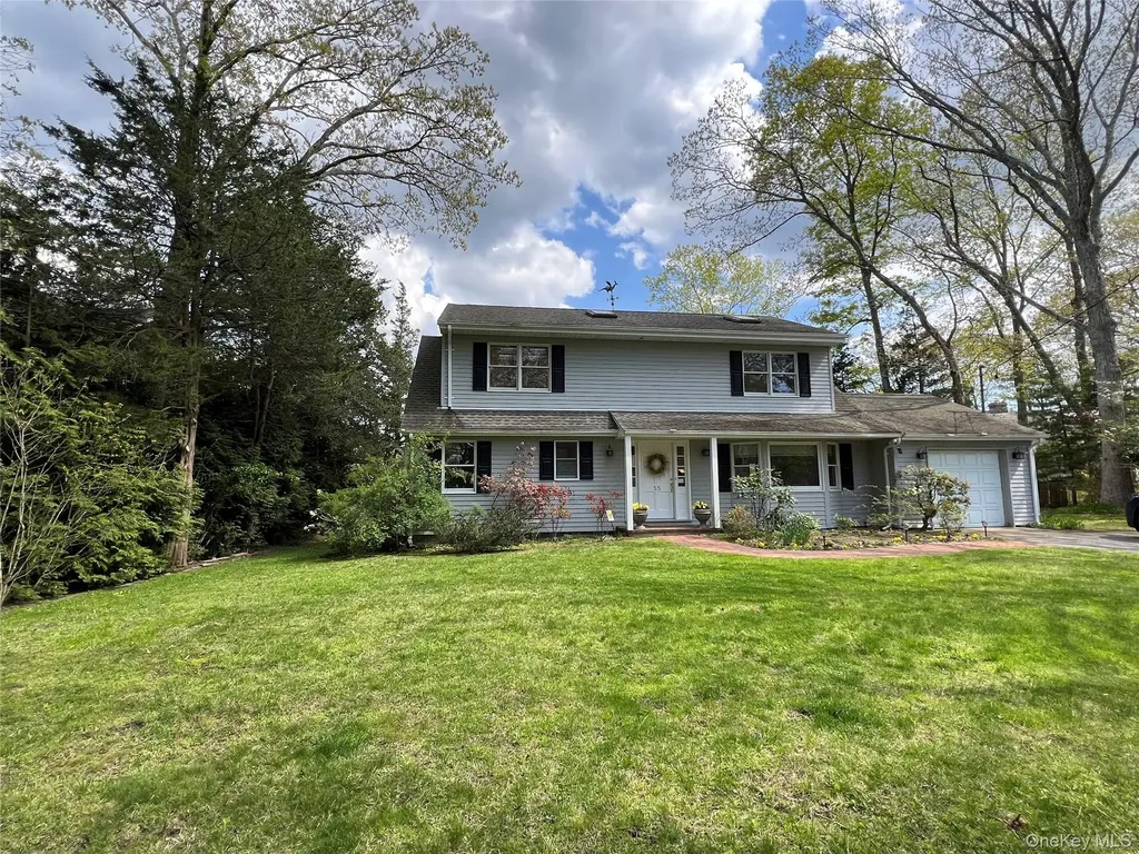 55 Leafy Way Aquebogue NY 11931