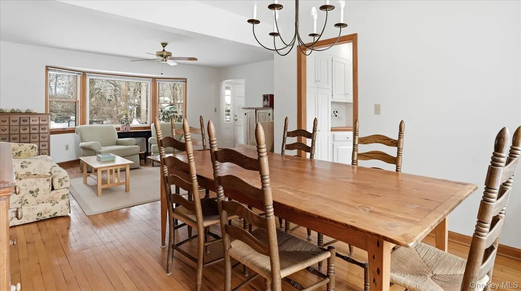 55 Leafy Way Aquebogue NY 11931