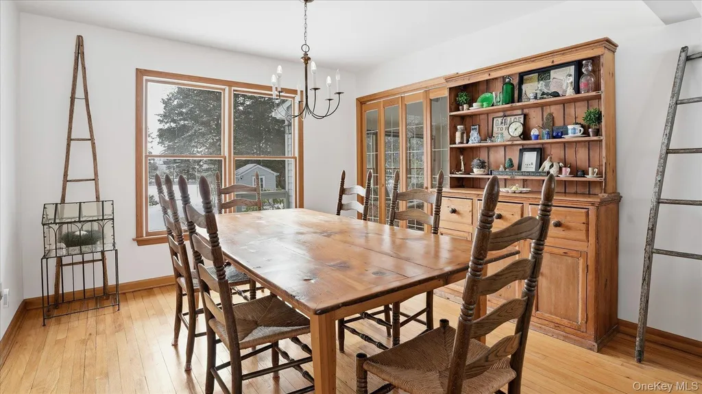 55 Leafy Way Aquebogue NY 11931