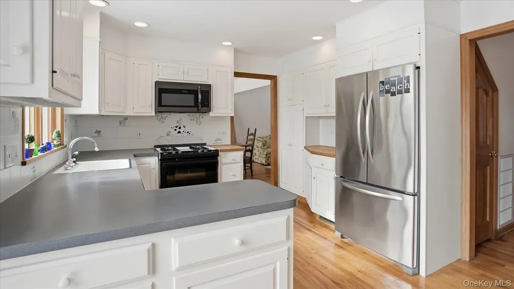 55 Leafy Way Aquebogue NY 11931